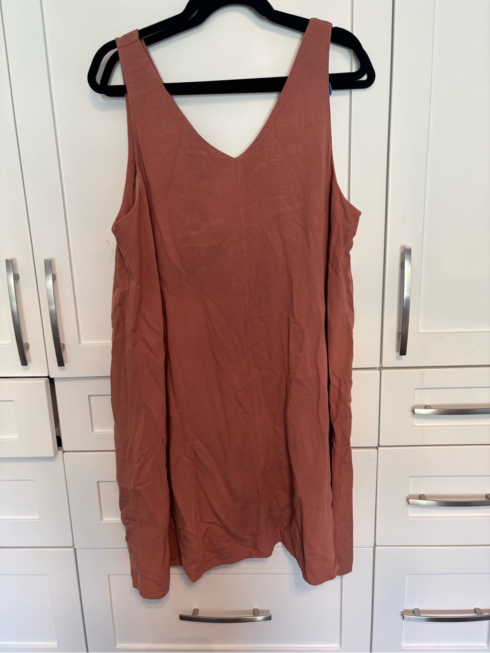 Reitmans Rust Brown V-Neck Sleeveless Shift Dress